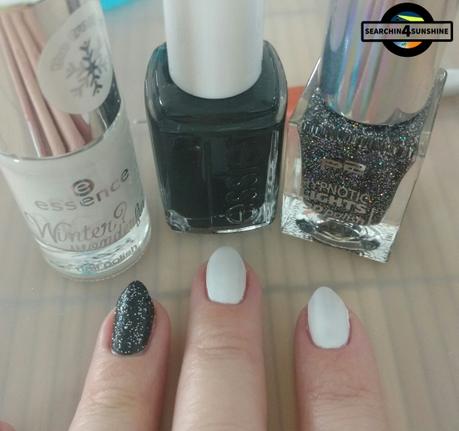 [Nails] #nailsreloadedchallenge - Runde 2: schwarz / weiß mit essence Winter? wonderful! 01 THE FROSTED & essie 88 licorice