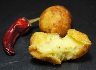 Kartoffelbällchen gefüllt