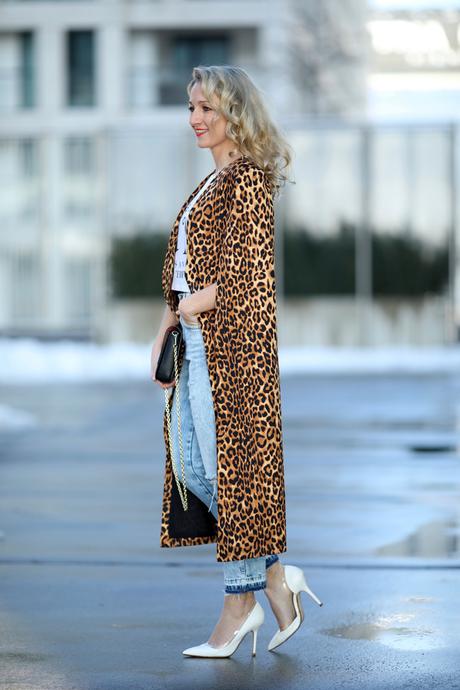 Leo cape - Outfit 2