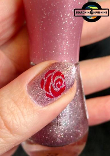 [Nails] NailArt-Dienstag: Love Is In The Air mit essence 86 my sparkling darling & trend IT UP the metallics 030