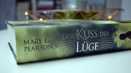 Der Kuss der Lüge - Die Chroniken der Verbliebenen von Mary E. Pearson