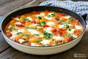 Gnocchi mit Tomatensoße und Mozzarella