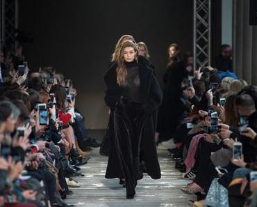 Max Mara – Fashion Week Mailand Herbst / Winter 2017 / 2018