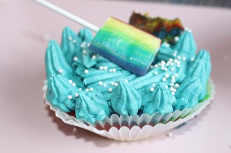 Rainbow Unicorn Cupcakes - veganes Rezept