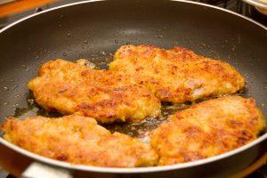 Schnitzel in der Pfanne