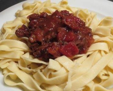 Gestrecktes Ochsenschwanzragout