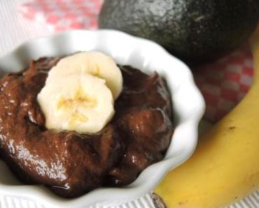 Schoko-Pudding mit Avocado – low carb