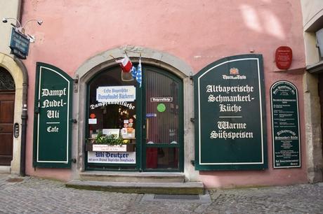 09_Restaurant-Cafe-Dampfnudel-Uli-Regensburg-Citytrip
