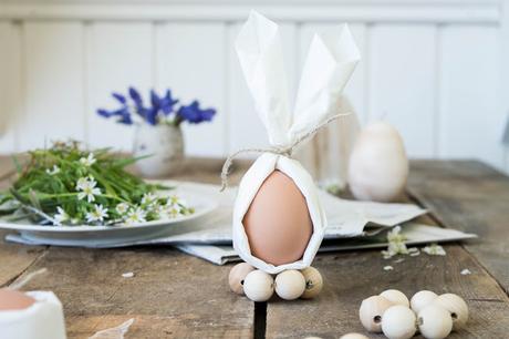 DIY: Kleines Häschen ganz groß - Servietten Osterhasen / Napkin Folding - Easter Bunny