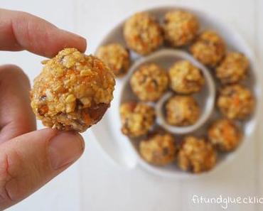 {Clean Eating} Carrot Cake Pops