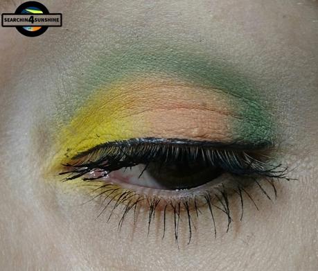 [Eyes] Kat Von D pastel goth eyeshadow palette: star, clementin, gloom & dagger