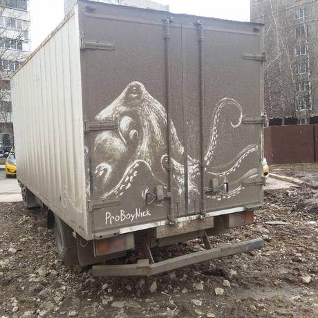 Dirty Art by Nikita Golubev: Kunst auf verdreckte Autos