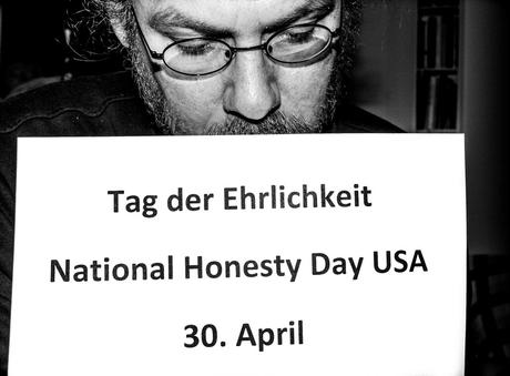Kuriose Feiertage - 30. April - Tag der Ehrlichkeit - der amerikanische National Honesty Day - 1 (c) 2015 Sven Giese
