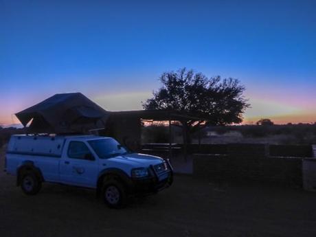 Abendstimmung-Kalahari-Anib-Lodge