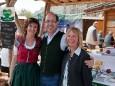 Brigitte Digruber, Harald Schweighofer und Marion Plott betreuten den Tourismusstand am Eröffnungstag