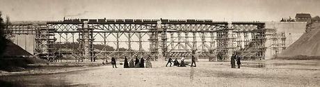 Franz Hanfstaengl - Belastungsprobe der Großhesseloher Brücke München 1857 © Münchner Stadtmuseum 