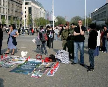 Fotos der Iran Mahnwache in Berlin