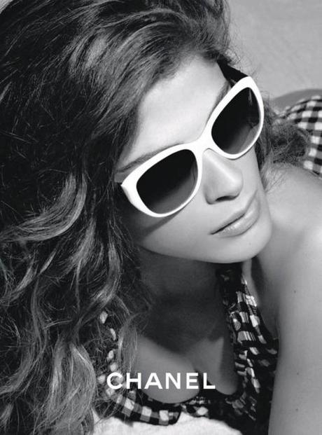 theblondejournal:

Elisa Sednaoui photographed by Karl Lagerfeld...