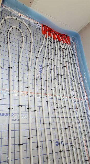 Innenausbau Teil 6 Fußbodenheizung wird verlegt