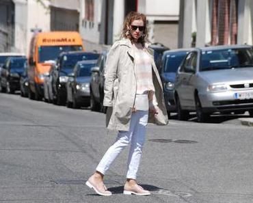 {OOTD} White Stripes and Nude