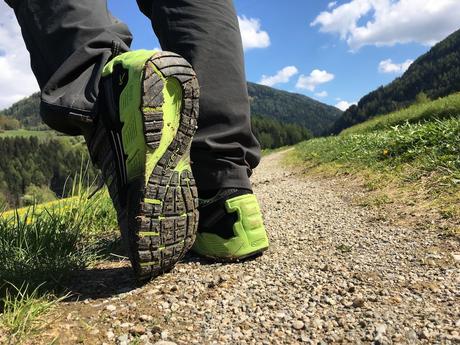 KEEN Versago Schuhe auf Tour. Leichte Wanderschuhe im Test im Gebirge