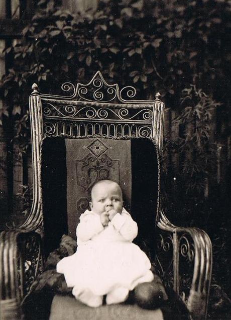 Alte Kinderfotos: Babybilder mit Stich