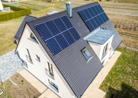 Photovoltaik-Anlage Haus ikratos