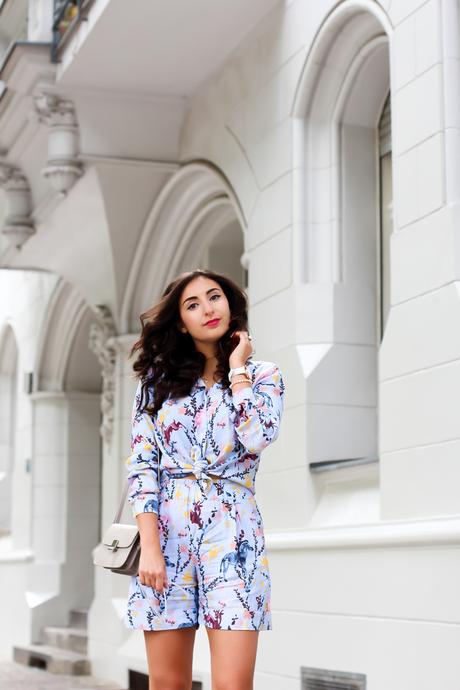 stine goya set coordinate two-piece shorts and blouse chic preppy summer streetstyle berlin look berlinstyle fashion blogger germany berlin samieze