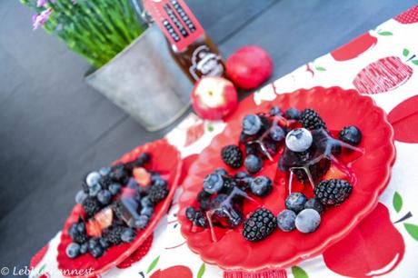 Der Sommer wird spritzig – Prosecco Berry Jelly Mold