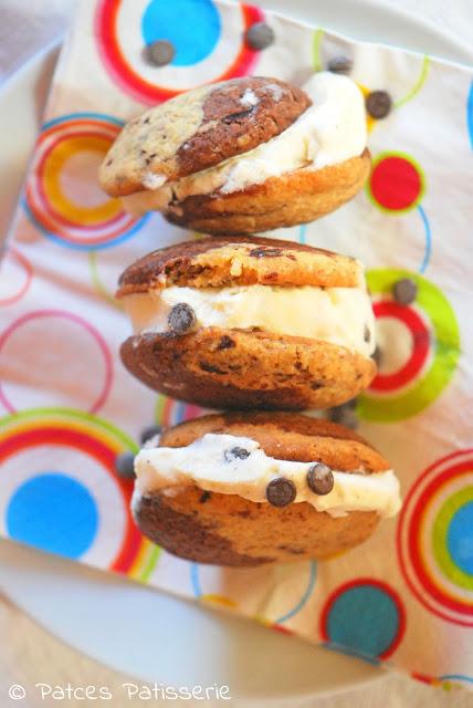 Choco Cookie Ice Cream Sandwiches & Rezepte für selbstgemachtes Vanille-und Schokoladeneis