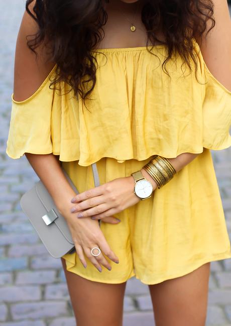 yellow jumpsuit offshoulder playsuit forever21 buffalo slipper denim bow summer streetstyle hot day berlin look berlinstyle fashion blogger germany berlin samieze