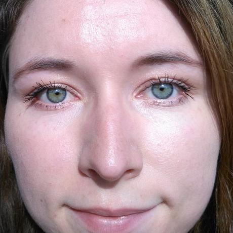 (Review) Catrice Prêt-à-Lumière Longlasting Eyeshadow 020 Prêt-à-Perlé