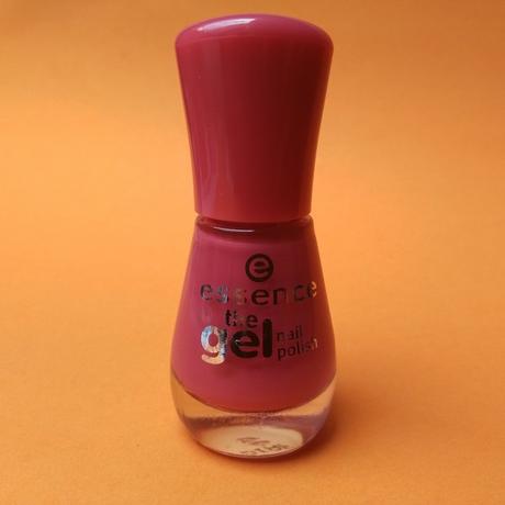 essence the gel nail polish 77 dreaming of love? + inecto Naturals Coconut Shampoo :)