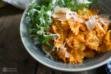 Farfalle mit Tomaten-Pesto und Rucola | Madame Cuisine Rezept