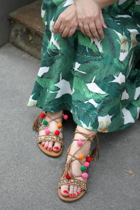 {Outfit} Palmdress meets Pink & Pom Pom Sandals