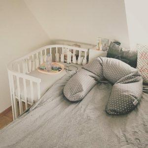 Schlafzimmer mit Babybay Maxi