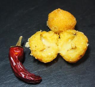 gefüllte Polentabällchen