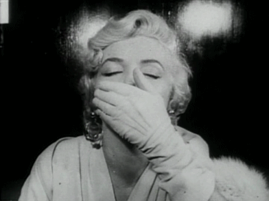Source: Giphy - Was wäre Marilyn Monroe ohne Lippenstift?