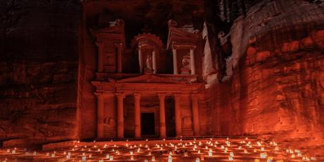 Petra bei Nacht / Das Schatzhaus (The Treasury) im Kerzenlicht