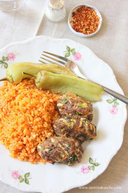 Sebzeli Köfte / Bouletten mit viel Gemüse Anteil