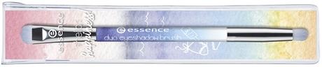 ess_HelloHappiness_Duo_Eyeshadow_Brush_Pouch
