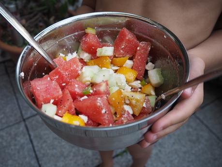Sommer-Salat mit Wassermelone und Feta