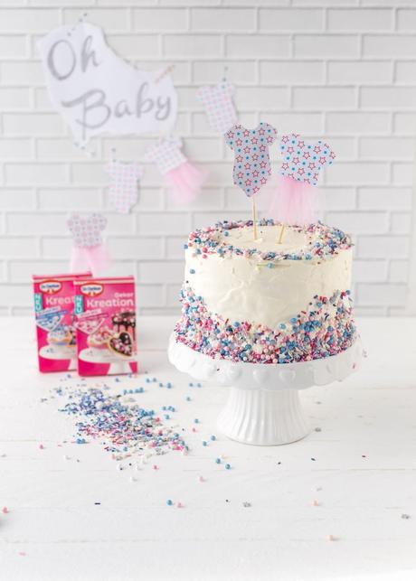 Gender Reveal Cake für eine Baby Shower