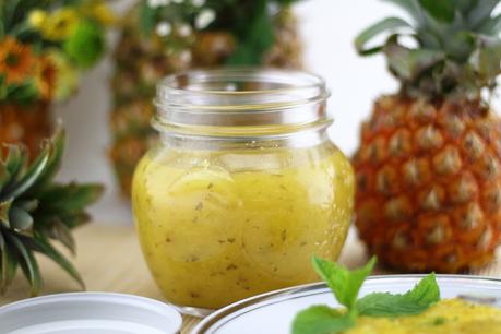 Sommerlicher Ananas-Limetten-Fruchtaufstrich