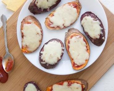 Süßkartoffel-Pizza mit scharfer Sauce