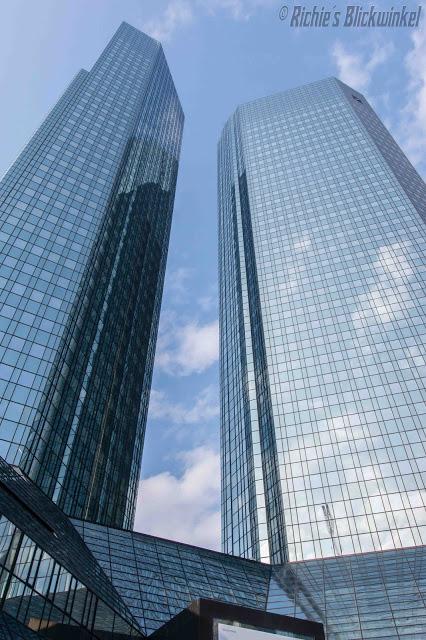 Richie´s Blick auf die Welt #Frankfurt #Gebäude #CityTree