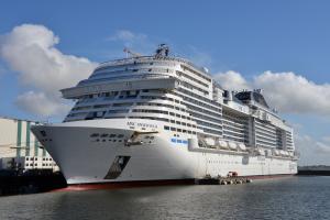 Zwei Schiffe für Hamburg: MSC Kreuzfahrten positioniert in der Sommersaison 2018 zum ersten Mal zwei Schiffe in der Hansestadt