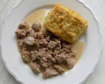 Buttermilchbrötchen mit Bratwurstsauce