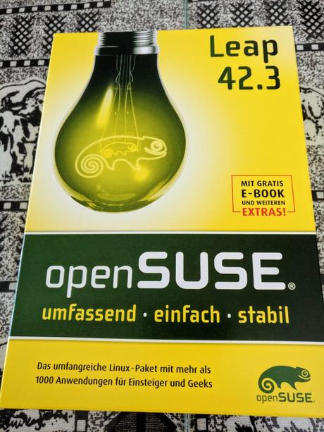 Die openSUSE Leap 42.3 Box