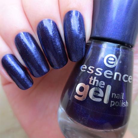 💅 #misslackiert August 2017 #misslackiert essence the gel nail polish 103 midnight sky swatch